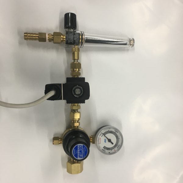 CO2 regulator + flow meter combo